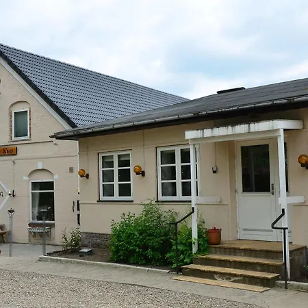 Vandel Hotel - Bed & Breakfast Мини-отель 2*