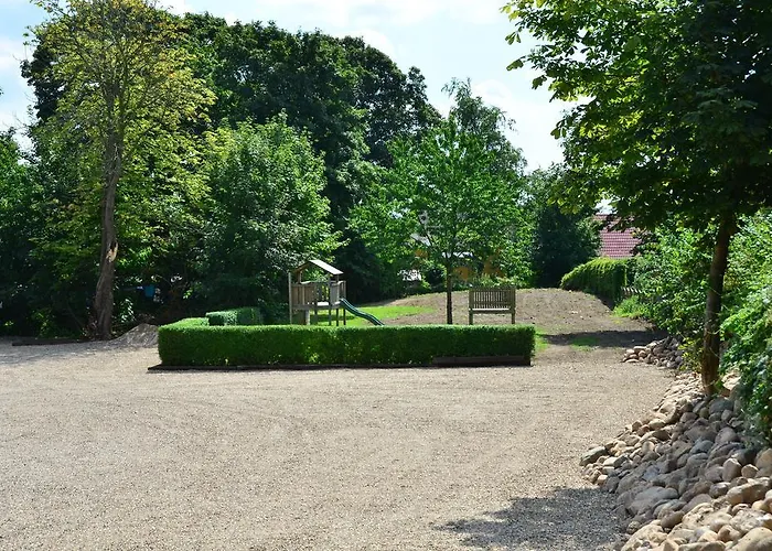 Vandel Hotel - Bed & Breakfast Inn