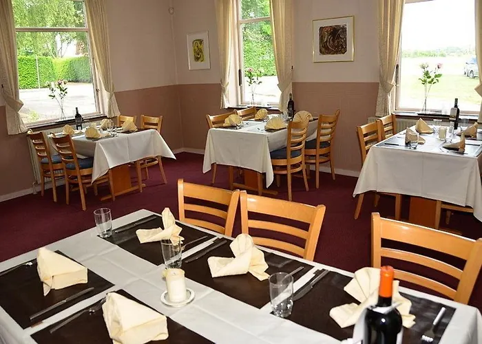 Vandel Hotel - Bed & Breakfast 2*