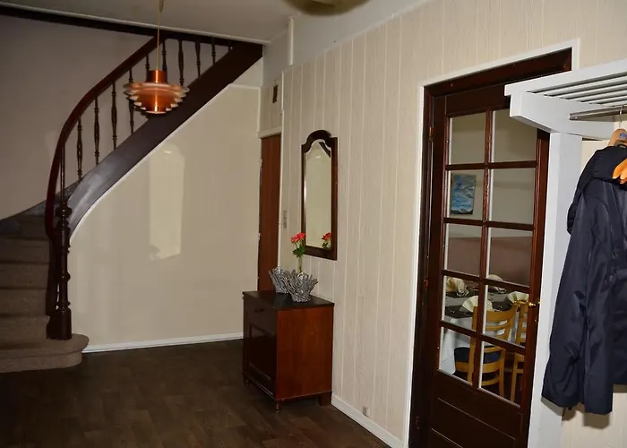 Vandel Hotel - Bed & Breakfast Inn